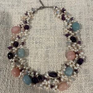 Small pearls and natural stone necklace